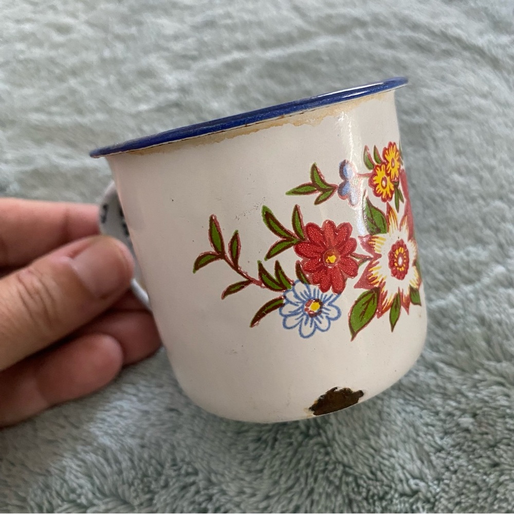 Vintage Bumper Harvest Enamel Mug
